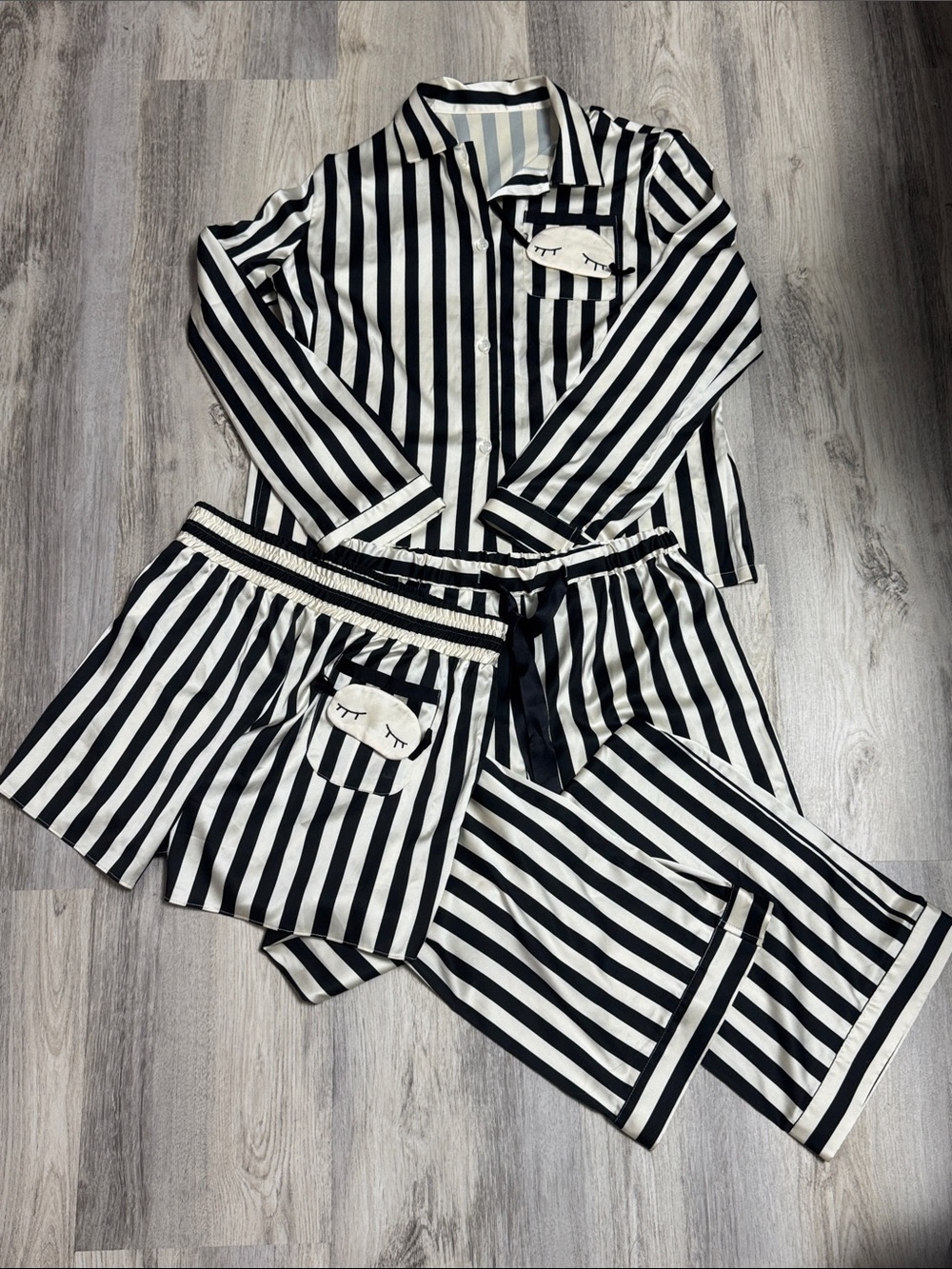 Very cute women’s Black & White Striped Pajama Set - Cozy Sleepwear